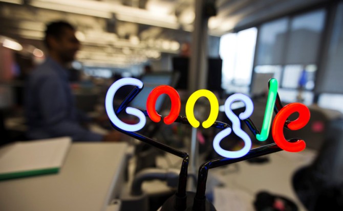 Google penalizará a ‘Russia Today’ y ‘Sputnik’ por publicar noticias falsas