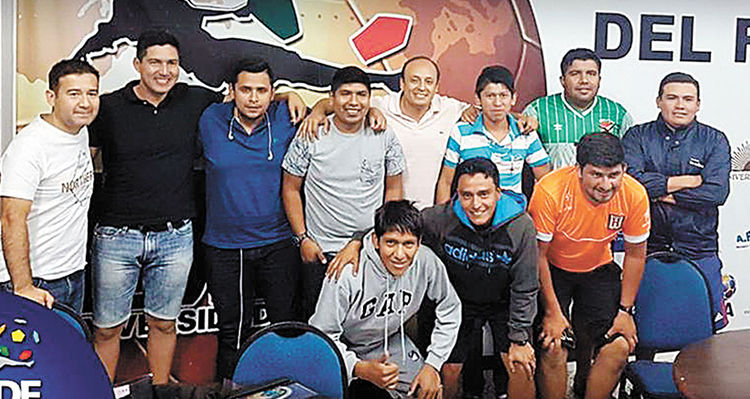 Es un instituto, pero se publicita en internet como la Universidad del Fútbol, única avalada por la Federación Boliviana de Fútbol.