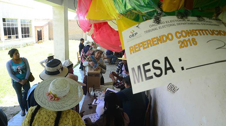 Mesas de votación del referendo constitucional del 21 de febrero de 2016. | Carlos Lopez