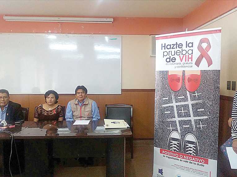 AUTORIDADES Y REPRESENTANTES DE SALUD EN COCHABAMBA. SEDES