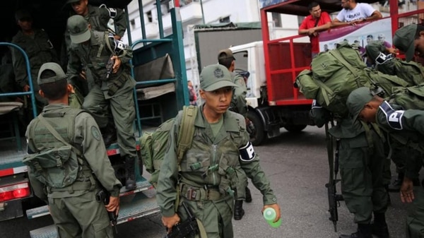 Militares venezolanos (Reuters)