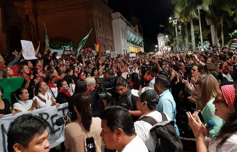 Protesta en la Plaza 24 de Septiembre de Santa Cruz de la Sierra