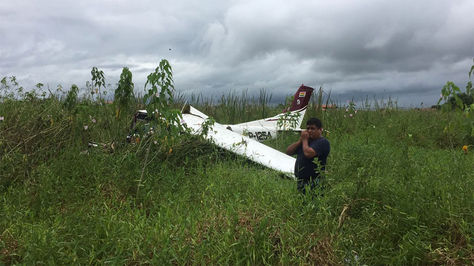 Cae una aeronave en el aeropuerto de de trinidad, con matrícula CP 1254