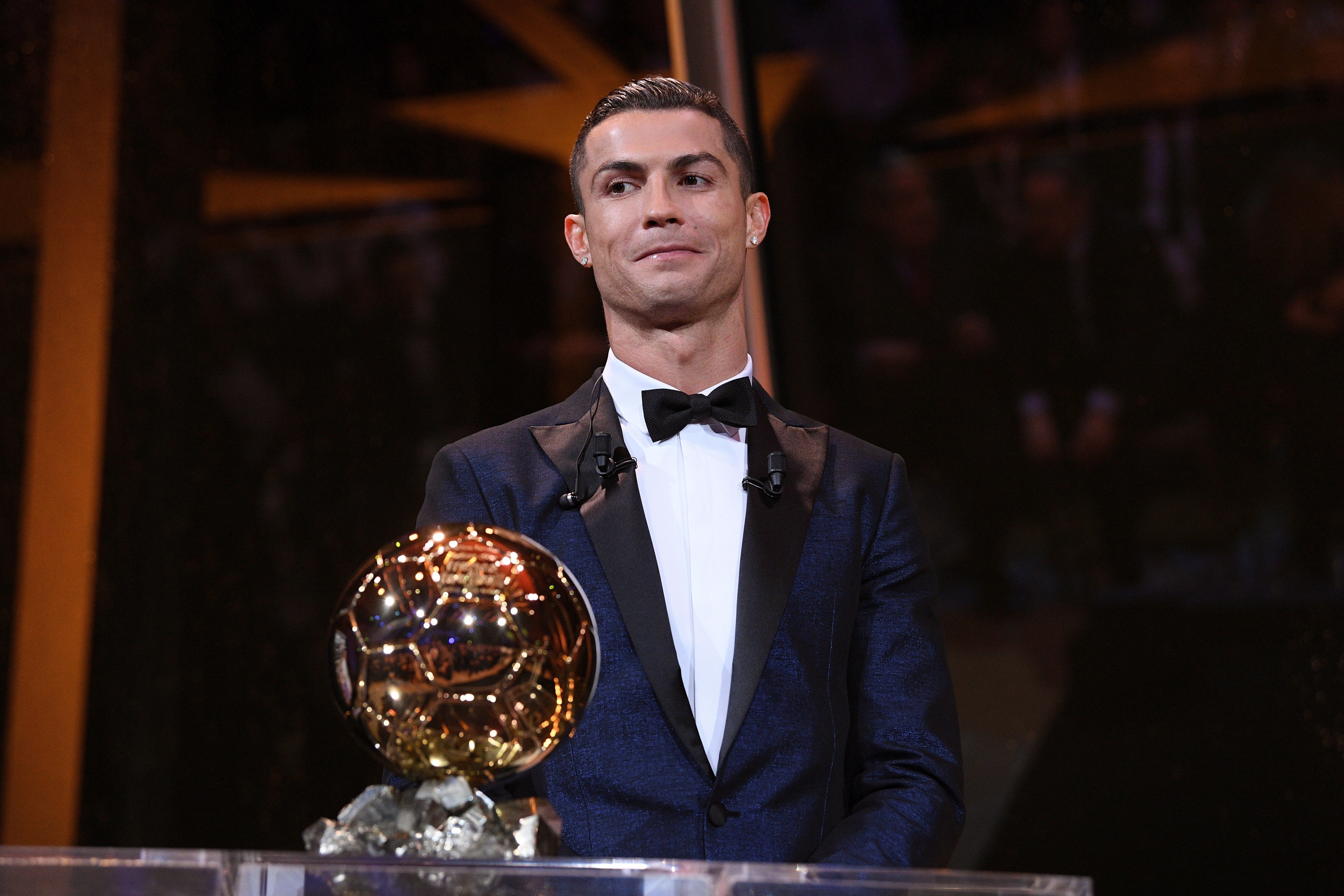 Resultado de imagen para ronaldo balon de oro 2017