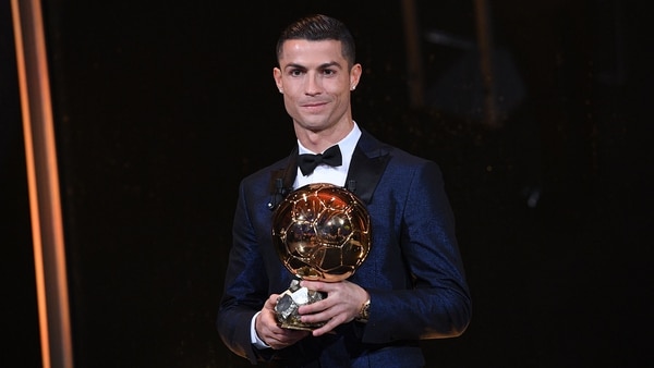 Cristiano Ronaldo ganó su quinto Balón de Oro este año (AFP)