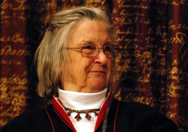 Elinor Ostrom, fallecida en 2012, es la única ganadora del “premio de Ciencias Económicas en memoria a Alfred Nobel” (Prolineserver/Wikimedia)