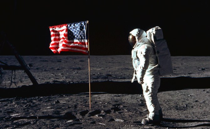 Trump enviará astronautas de la NASA a la Luna