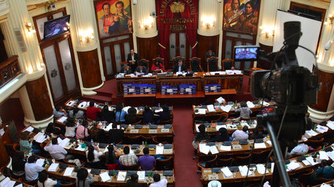 Sesión de la Asamblea Legislativa en la que se aprobó el informe sobre Papeles de Panamá. 