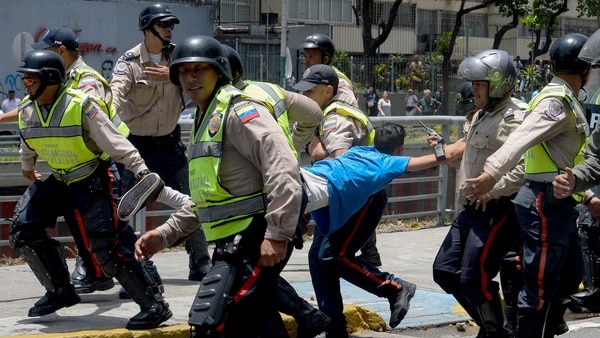 Miles de venezolanos fueron detenidos por el régimen chavista las marchas de este año