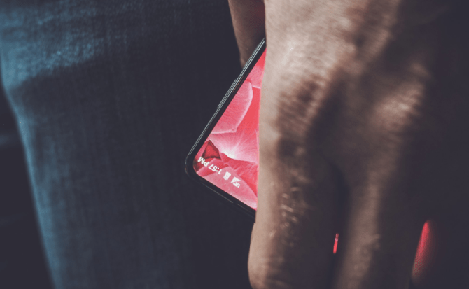 El fracaso del Essential Phone ya se puede cuantificar (y es peor de lo esperado)