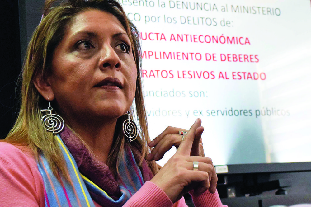 Por tuit contra médicos, senadores piden explicación o aclaración de ministra López