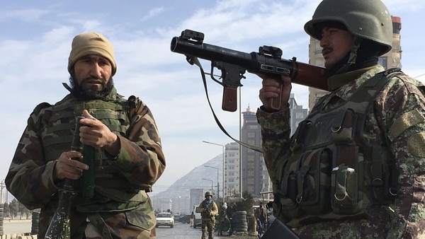 El gobierno afgano envió a tropas de élite para frenar el ataque (AFP)
