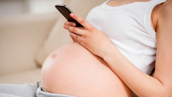 Un estudio comprobó que las embarazadas expuestas a radiación no-inizante sufren casi tres veces más abortos espontáneos que el promedio. (iStock)