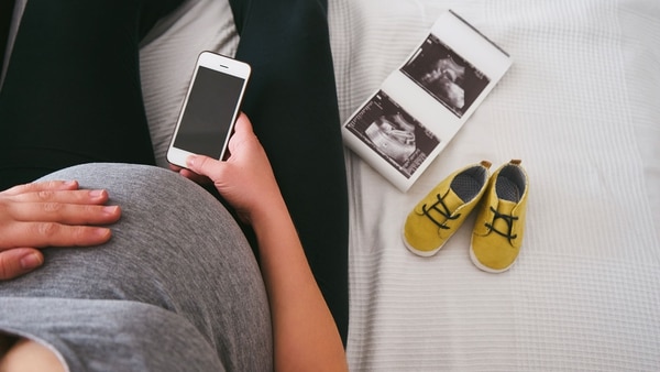 Investigadores analizaron los posibles efectos sobre el feto del uso de telefonía móvil (iStock)