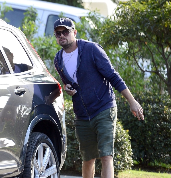 DiCaprio se retira de su propiedad (Grosby Group)