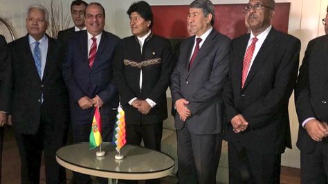 El presidente Evo Morales tras la reunion con embajadores de países árabes. Foto:Cancillería