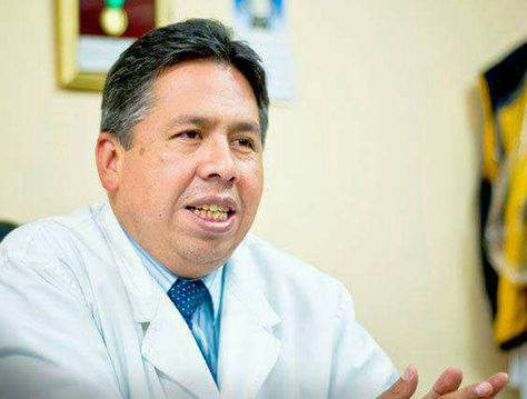 El presidente del Colegio Médico de La Paz, Luis Larrea. Foto: archivo 