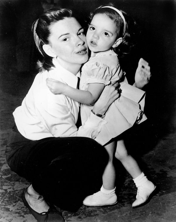 Junto a su hija, Liza Minelli