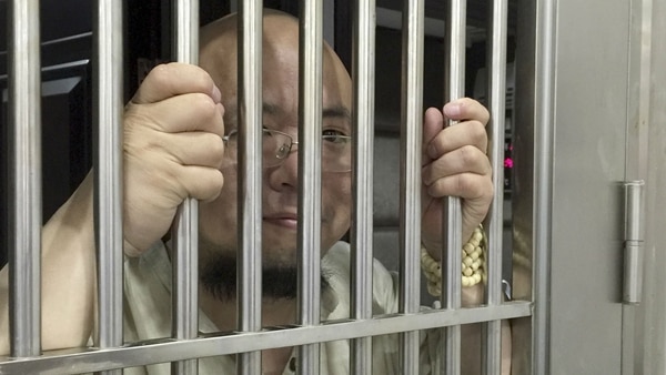 El disidente chino Wu Gan detenido en una foto de 2015 (AP)