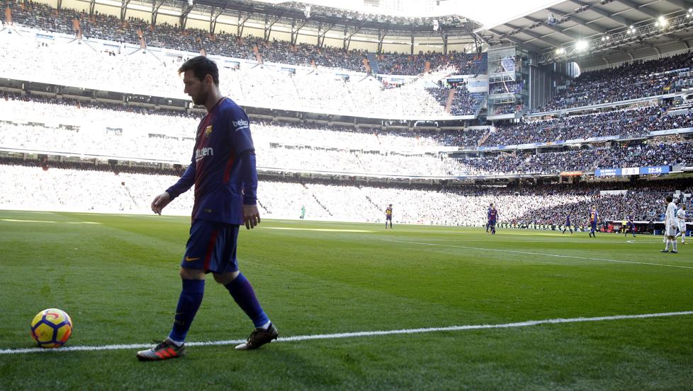 Leo Messi se paseó, literalmente, por el Santiago Bernabéu