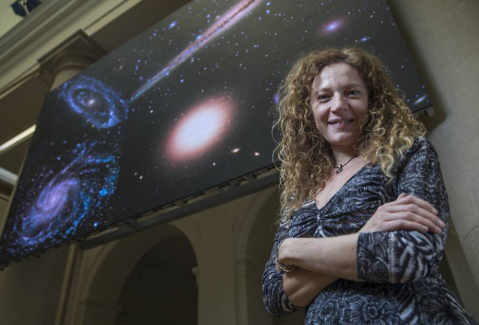 Amina Helmi, astronoma, fotografiada en la Fundacion BBVA