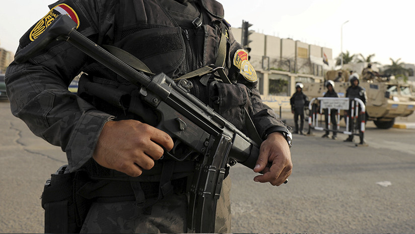 Egipto: Al menos 10 muertos tras un ataque en una iglesia copta cerca de El Cairo