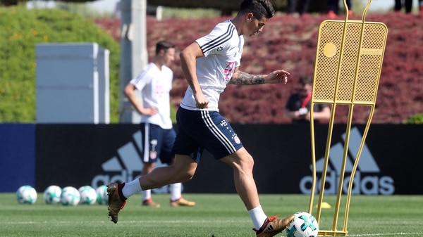 James Rodríguez se siente a gusto en el Bayern Múnich y planea quedarse en la Bundesliga (AFP)
