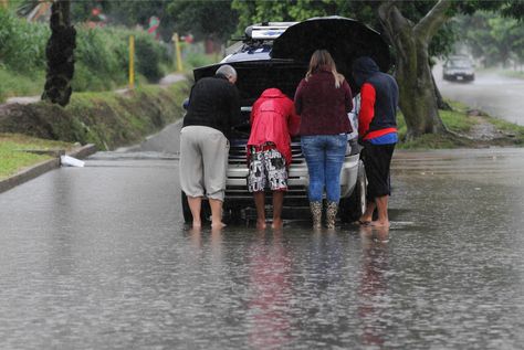 Fuertes lluvias causan inundaciones y destrozos en Santa Cruz. Foto: APG