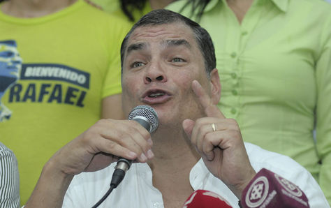 El expresidente ecuatoriano Rafael Correa ofrece una rueda de prensa en Guayaquil (Ecuador).