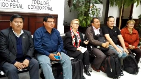 Legisladores refuerzan la huelga iniciada por la senadora Carmen Eva Gonzales