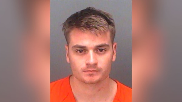 Brandon Russell era líder del grupo neonazi Atomwaffen Division, y fue sentenciado por poseer y almacenar explosivos en un apartamento de Tampa, en el centro de Florida.