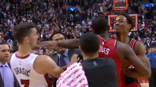 Una vez finalizado el juego, DeMar DeRozan tuvo un encontronazo con Goran Dragić