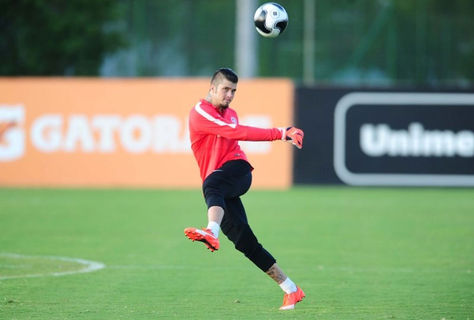 El arquero Jacsson Wichnovvski, nuevo jugador del club Bolívar. Foto: BeSoccer