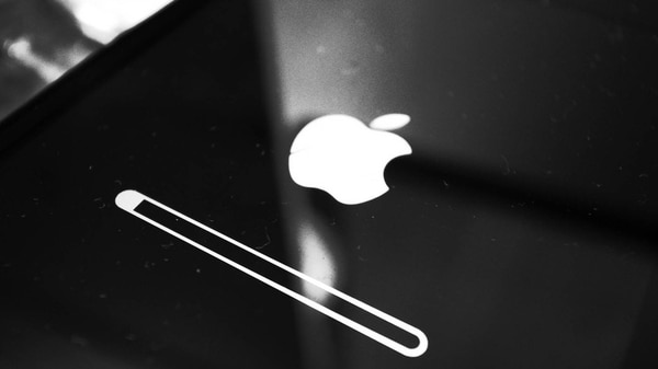 En EEUU se presentaron varias demandas colectivas que acusaban a Apple de fraude, publicidad engañosa y enriquecimiento ilícito