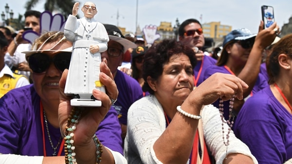 Se espera que haya casi un millón de personas en la misa de cierre del Papa en Lima (AFP)