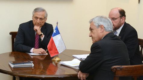 Heraldo Muñoz y Sebastián Piñera en una fotografía de archivo.