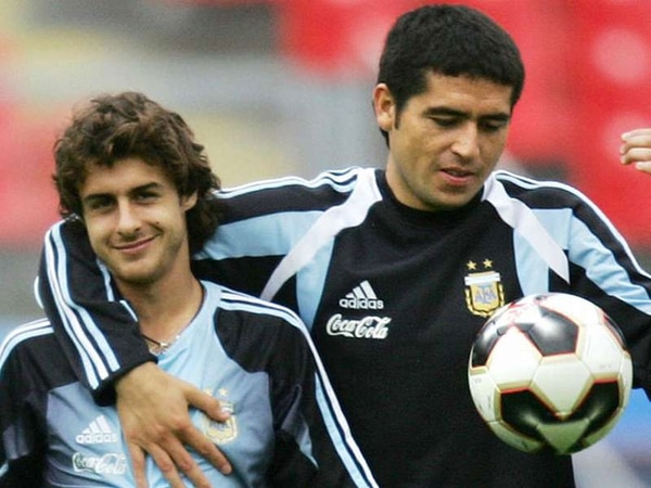 Aimar y Riquelme disputaron juntos el Mundial de Alemania 2006 con la Mayor (AFP)