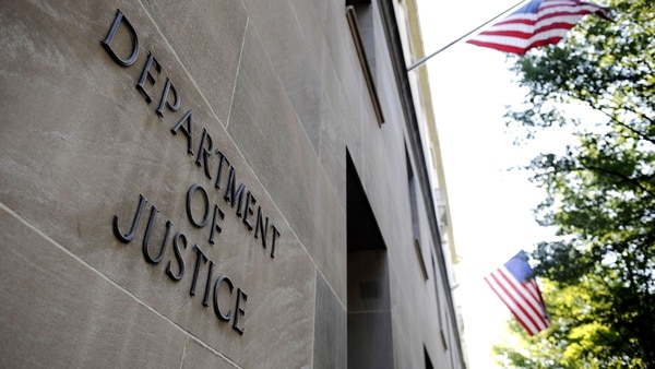 Bloomberg informó que el Departamento de Justicia de EEUU pidió documentos a Apple