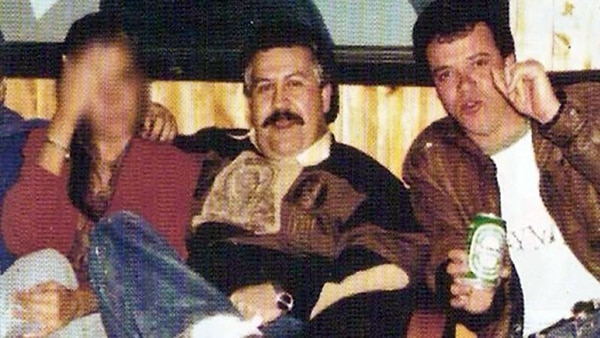Pablo Escobar Gaviria y “Popeye”, en una fotografía tomada a principios de los años 90