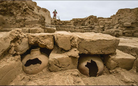 Excavaciones en una tumba 