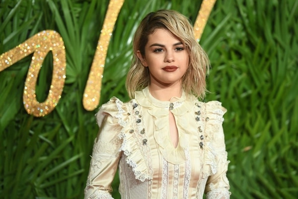 Selena Gomez lucha contra la depresión y la ansiedad, dijo en una nueva entrevista.