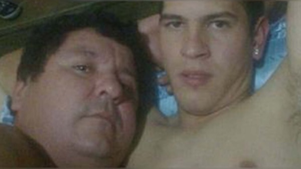 La foto que desató el escándalo: Caballero y González en una situación íntima