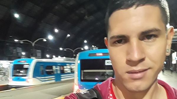 Bernardo Gabriel Caballero, el futbolista que quedó en el medio de la escena (Facebook)