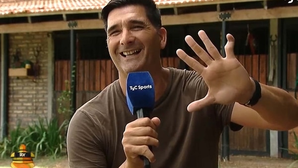 En la mano izquierda sufrió una fractura expuesta