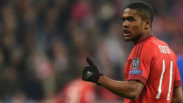 Douglas Costa jugó en el Bayern Múnich entre 2015 y 2017 (Reuters)