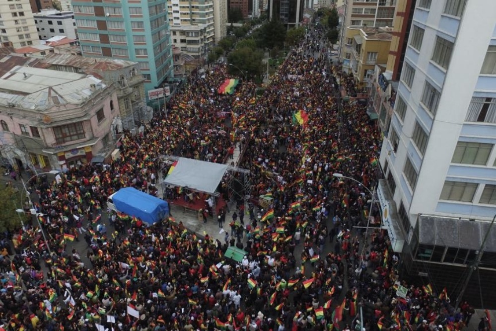 Multitudinaria concentración en La Paz en contra de la reelección