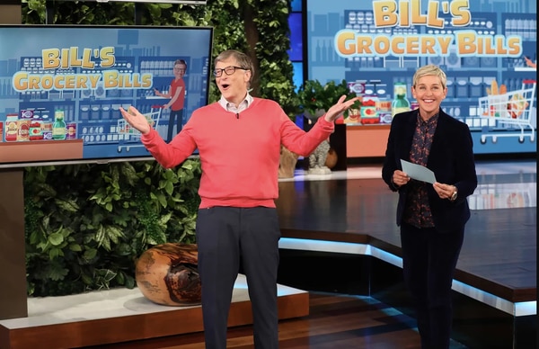 Sobre un total de cinco productos de supermercado, Bill Gates acertó el precio de uno solo. Reconoció que hacía mucho que no se encargaba de las compras.