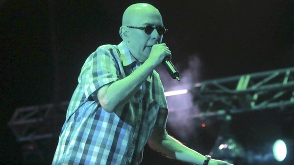 El nuevo material del Indio Solari se llamará “El Ruiseñor, el amor y la muerte” (NA)