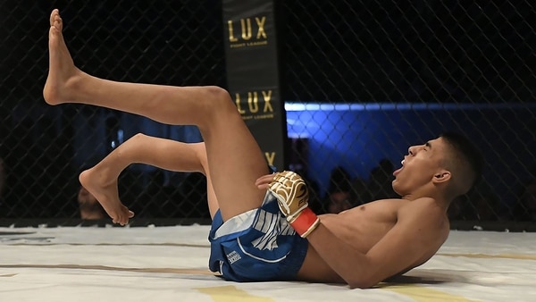 El mexicano Irving Amaya sufrió una fractura de tibia y peroné