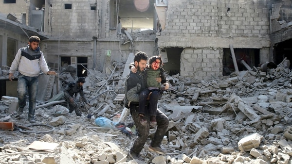 Al menos 500 personas murieron por los bombardeos en Guta Oriental en la última semana